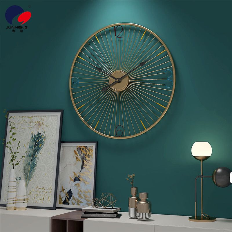 Light luxury European wall clock home clock decoration large wall wall modern simple creative fashion living room decoration clock