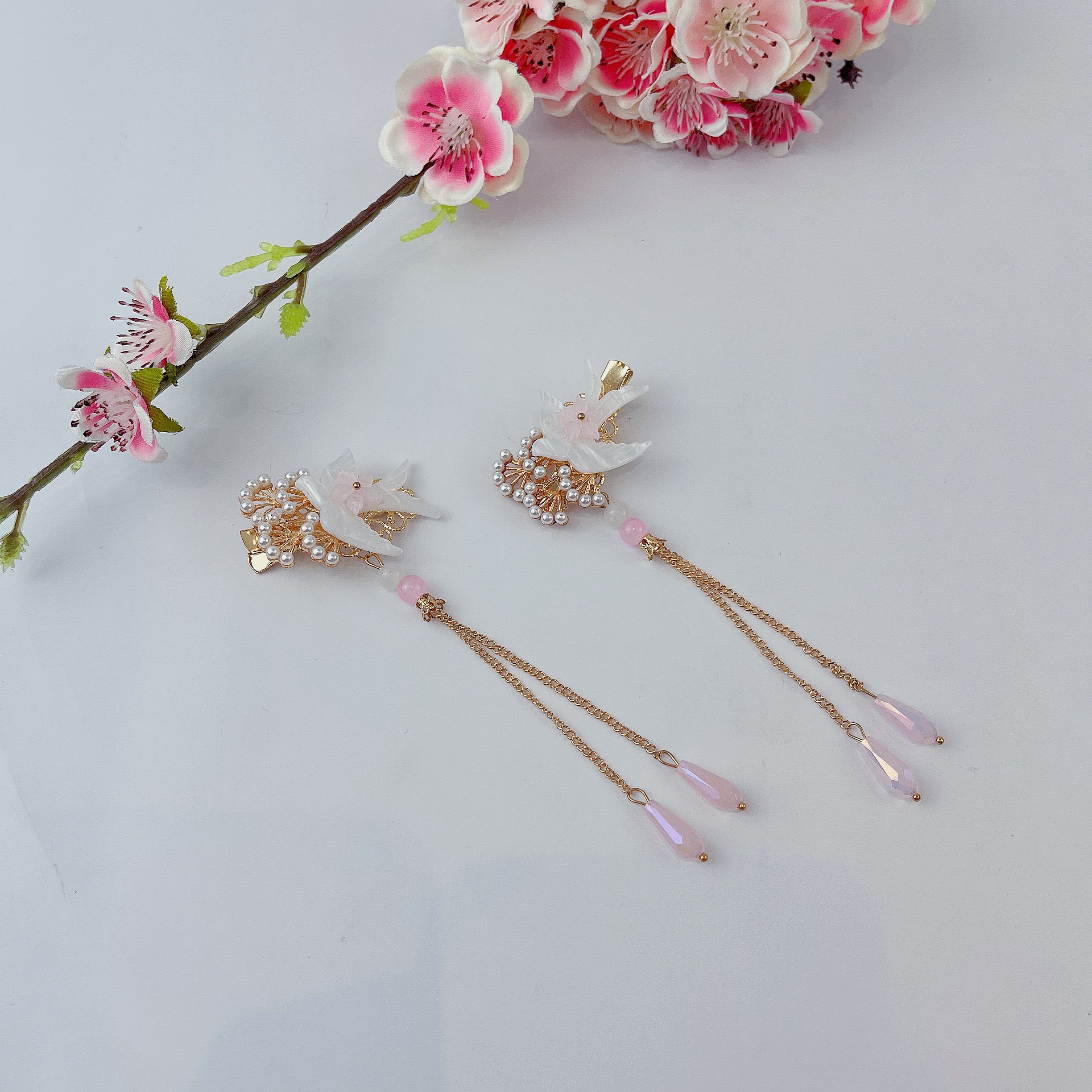 Hairless Hanfu versatile Chinese-style accessories - Chinese-style - Auspicious cloud and White Dove pairing Application Scenario