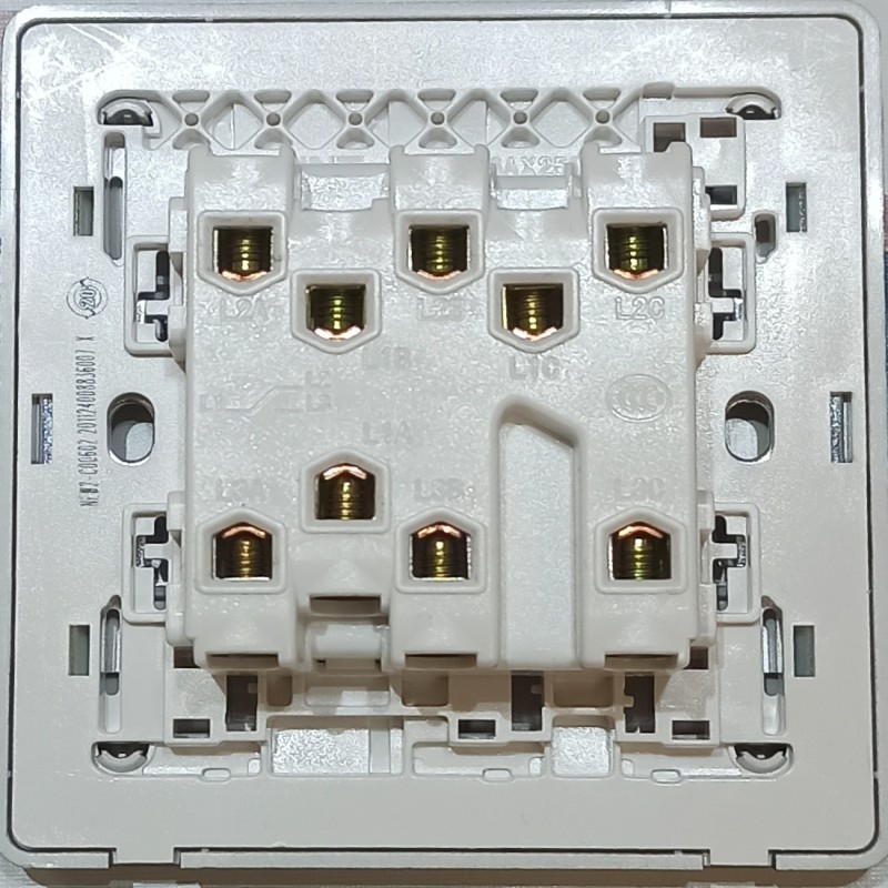 正泰   2C  三联双控开关   10只/盒详情图5