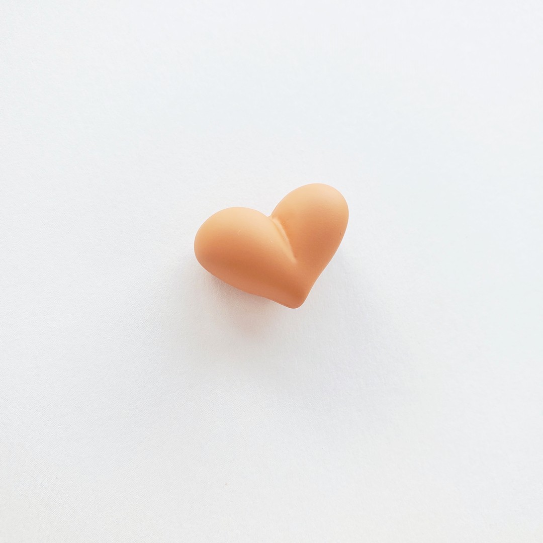DIY handmade jewelry accessories, heart-shaped straight-hole rubber beads, women's clothing, versatile street toy accessories, bracelet materials detail image 17