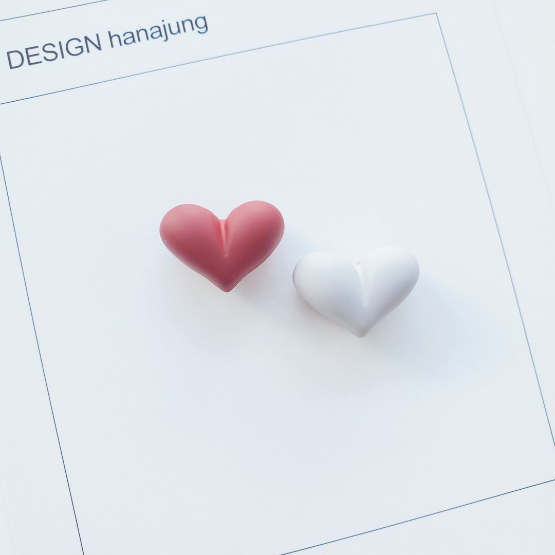 DIY handmade jewelry accessories, heart-shaped straight-hole rubber beads, women's clothing, versatile street toy accessories, bracelet materials detail image 12