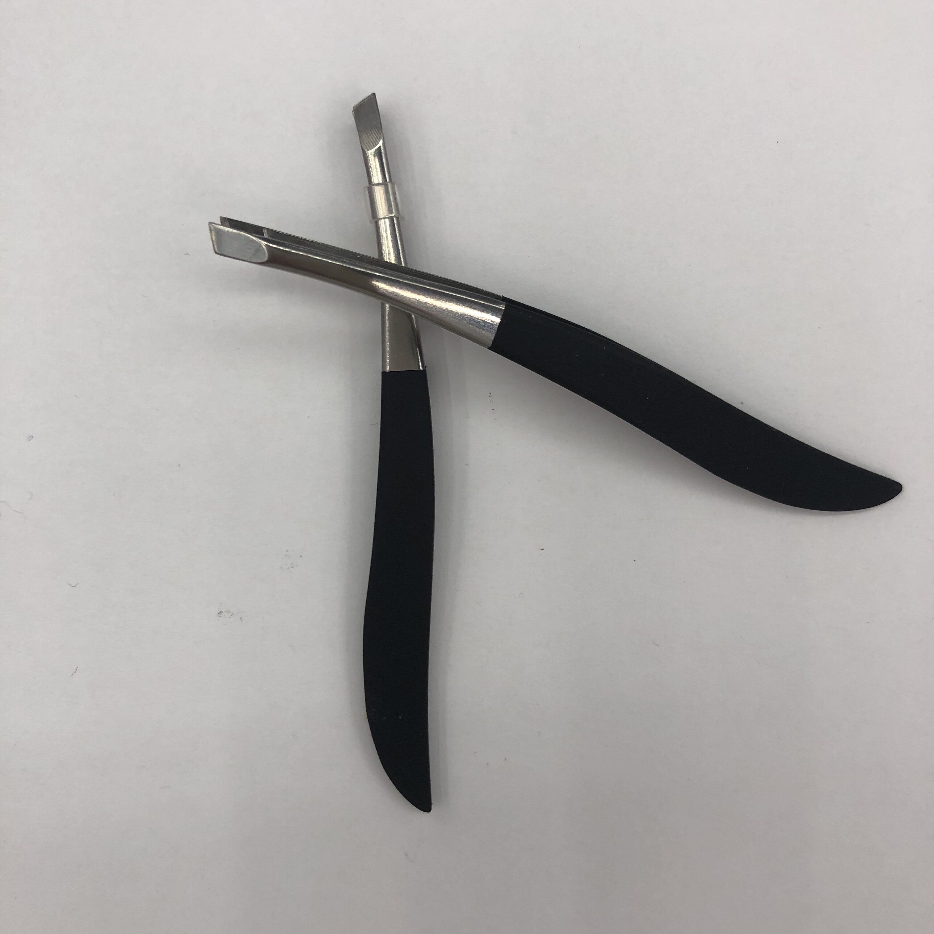 Stainless steel eyebrow clip manufacturer direct sales of beauty tools and makeup tools Specification image