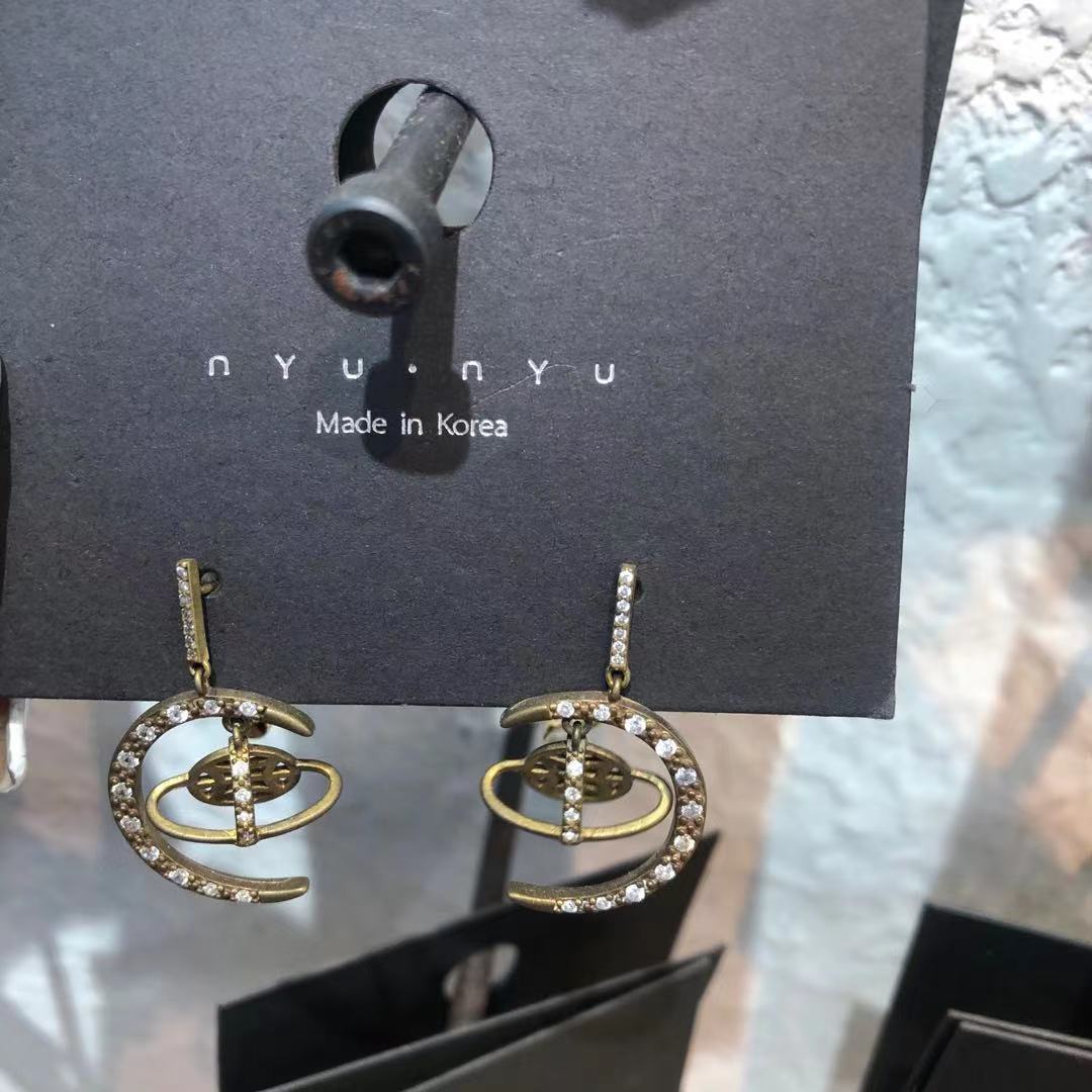 花朵耳钉女复古港风气质高级大气满钻耳环轻奢小众设计感耳饰百顺1