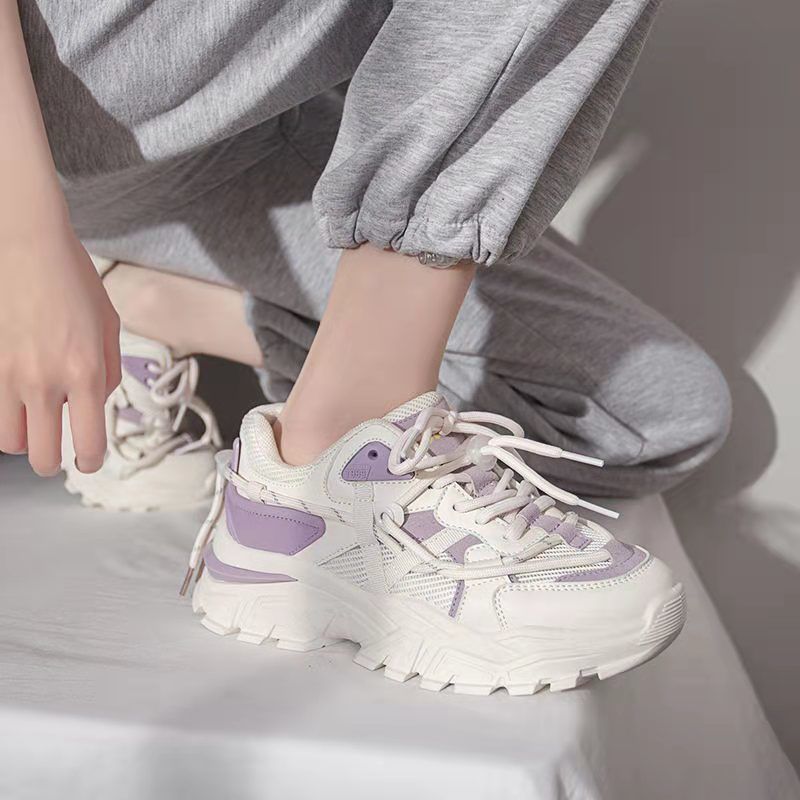 女式运动单鞋实物图