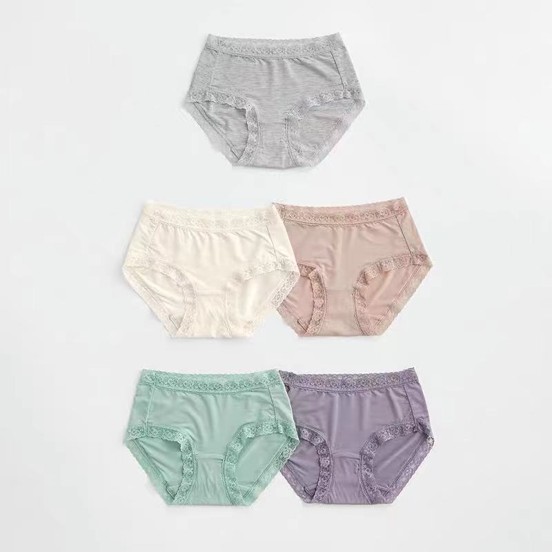 Seamless Underwear Female Cotton Antibacterial Graphene Summer Middle Waist Little Girls Cotton Thin Day Triangle Shorts Head 11524