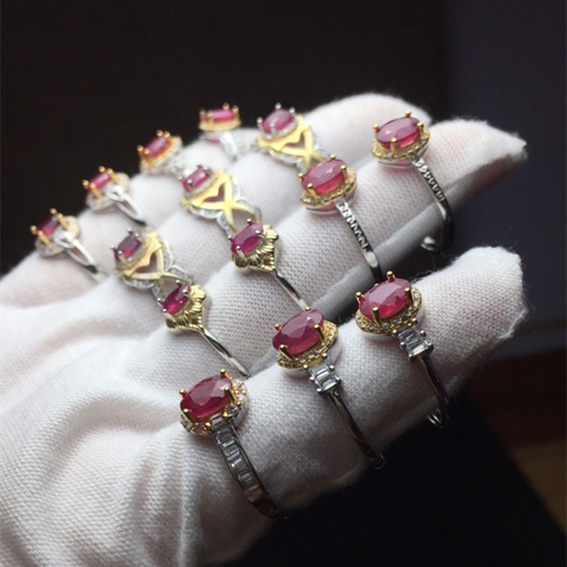 The bright crystal jewelry is made of natural ruby 925 silver and set with an open ring. It is exquisitely crafted and offers high cost performance detail image 3