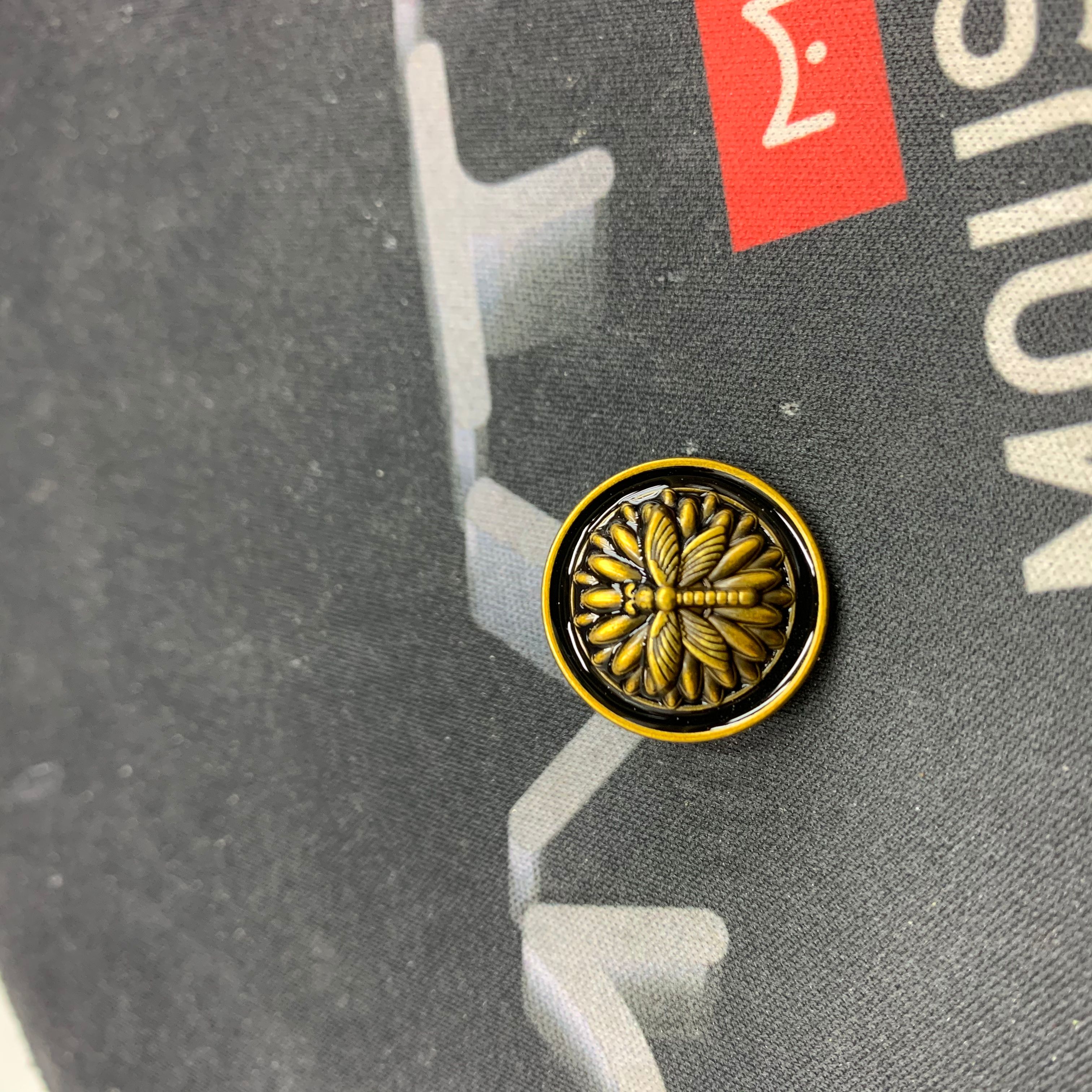 Alloy dragonfly button thumbnail