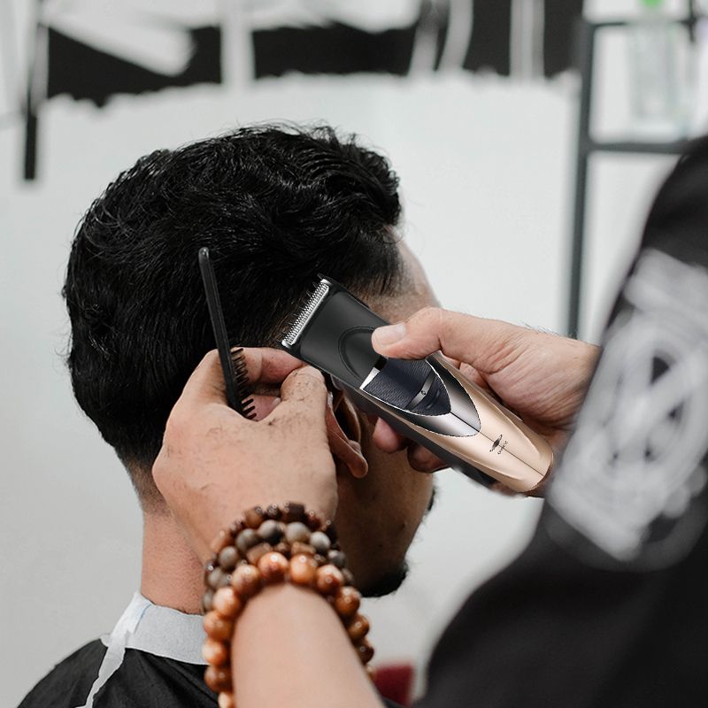 DALING-9045 Three-in-one Shaver, reciprocating electric rechargeable razor, multi-functional Hairdresser, Nose Hair Razor, Gold set, wholesale for export, three-in-one shaver, hairdresser, nose hair razor Application Scenario