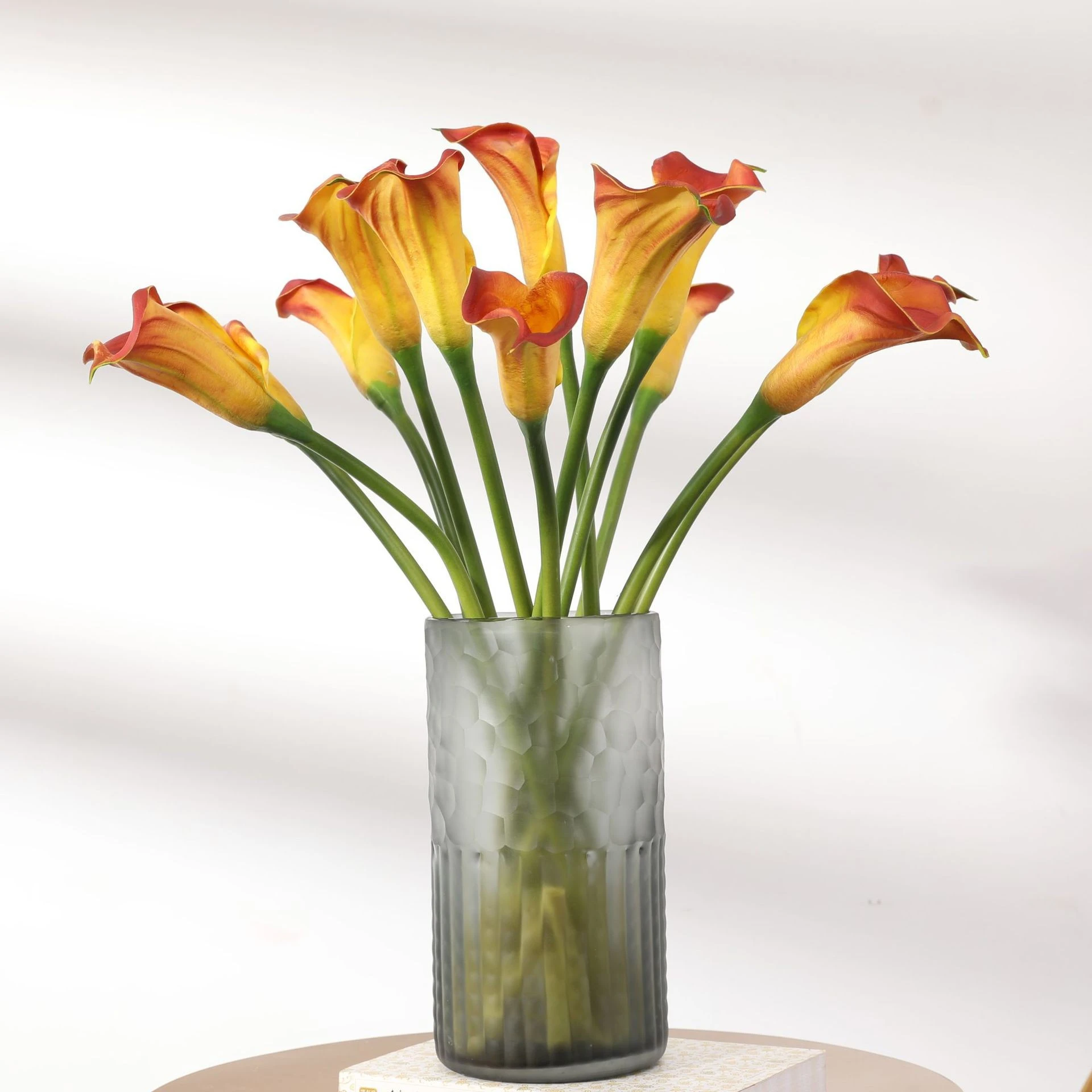 Wholesale pu artificial flower decoration, tactile PU artificial rolled edge small calla lily from the manufacturer detail image 15