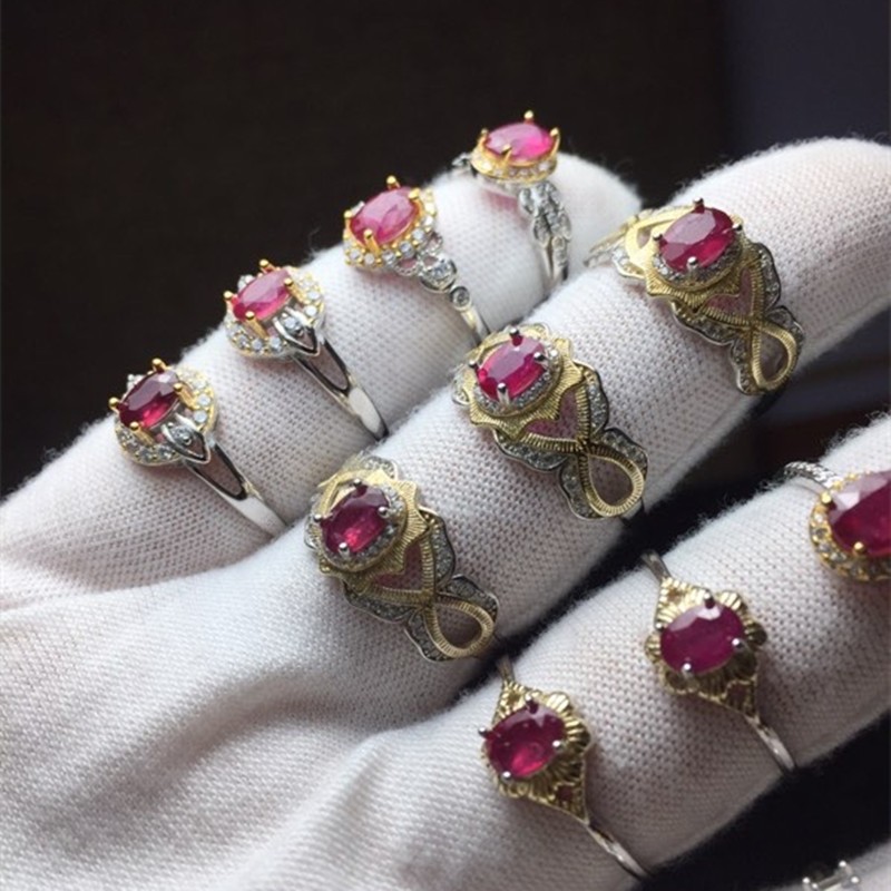 The bright crystal jewelry is made of natural ruby 925 silver and set with an open ring. It is exquisitely crafted and offers high cost performance detail image 4