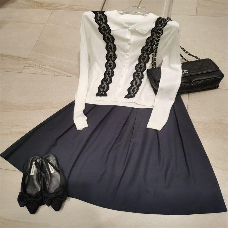 早秋女装今年流行的新款上衣慵懒风温柔韩系上衣罩衫初秋时尚时尚精致女装23