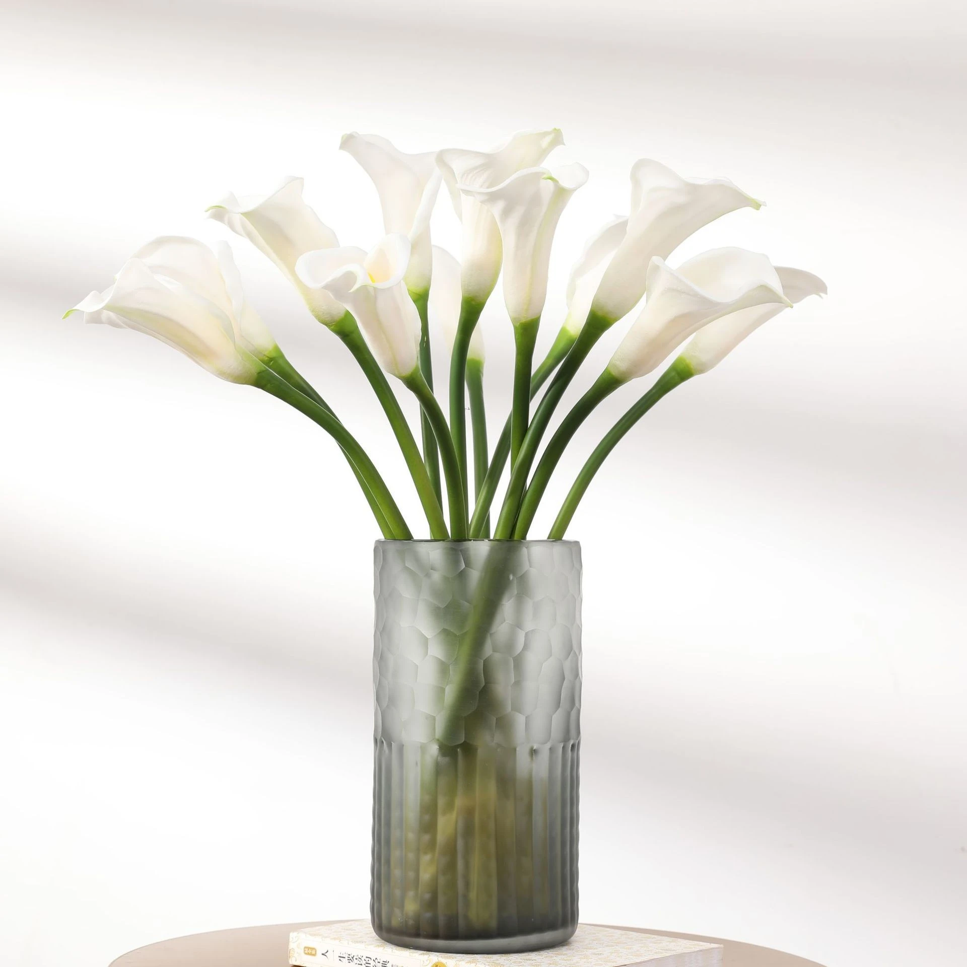 Wholesale pu artificial flower decoration, tactile PU artificial rolled edge small calla lily from the manufacturer detail image 12