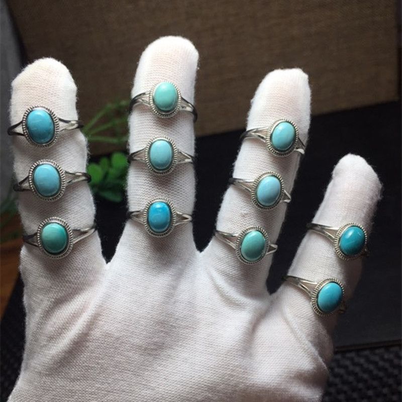 The bright crystal jewelry is made of raw turquoise 925 silver, set with exquisite open rings. It has good porcelain quality, sufficient water head and beautiful color Item Picture