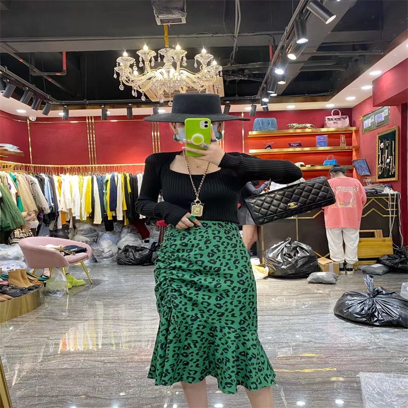 早秋女装今年流行的新款上衣慵懒风温柔韩系上衣罩衫初秋时尚时尚精致女装93
