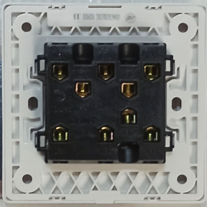 Chint 7D NEW7-D00600A Triple Control Switch with Three switches (12 pieces per box) Specification image