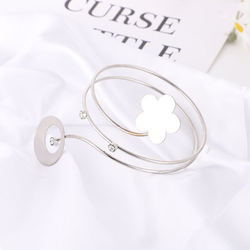 Flower fashion design, simple and modern home dining room napkin ring, napkin ring factory direct sales, practical Specification image