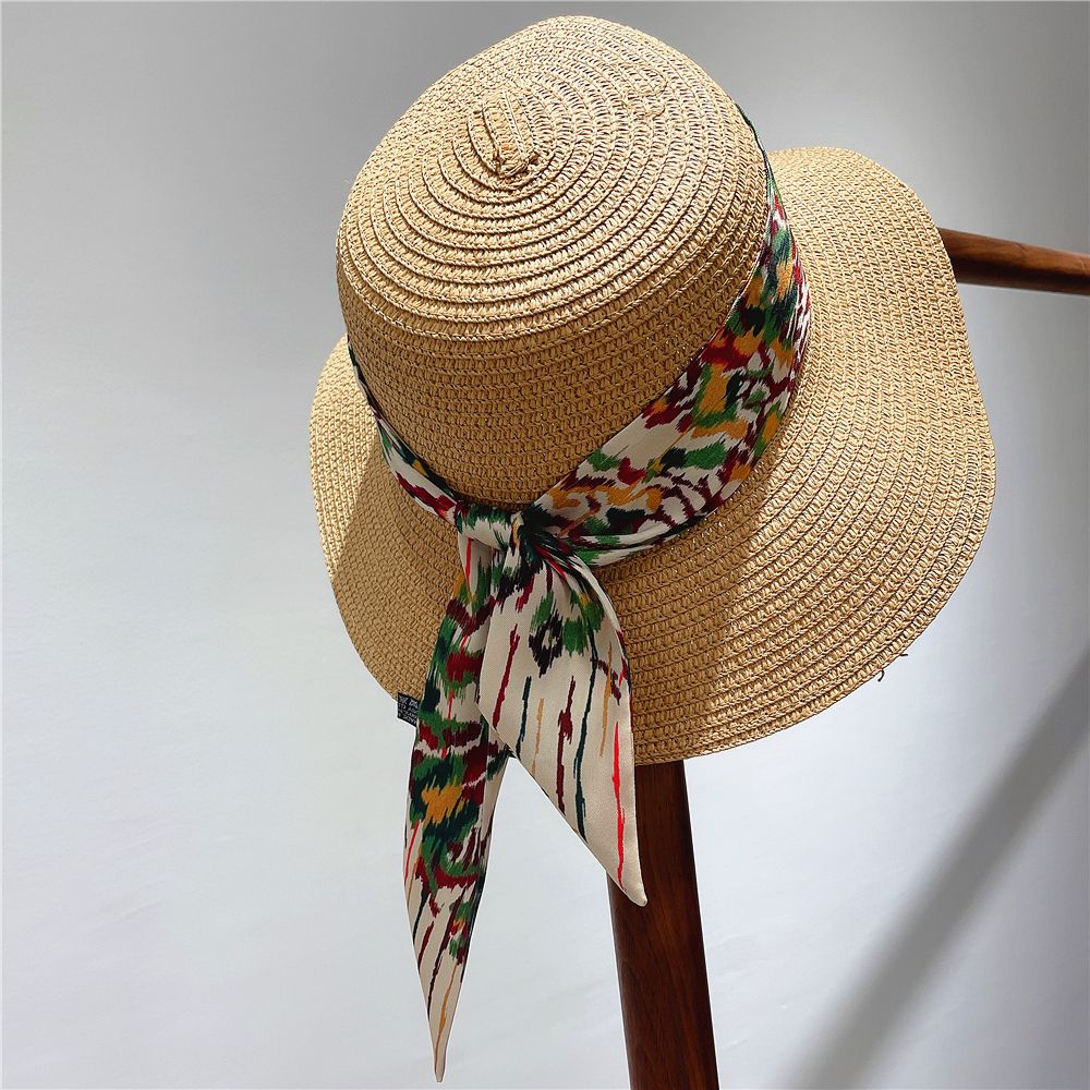 Jane Eyre's new autumn and winter collection features a long women's belt that goes well with hair ties. The spring and autumn ribbon hair ties are thin Application Scenario