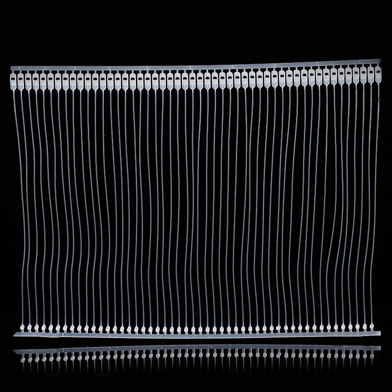 The mother-and-child buckle gun uses a plastic needle for the mother-and-child buckle detail image 1