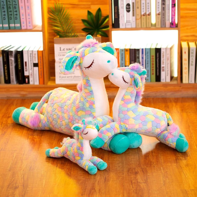 2022 New Rainbow Deer plush Toy, a cute birthday gift for boys and girls' bedrooms, 90m in size Application Scenario