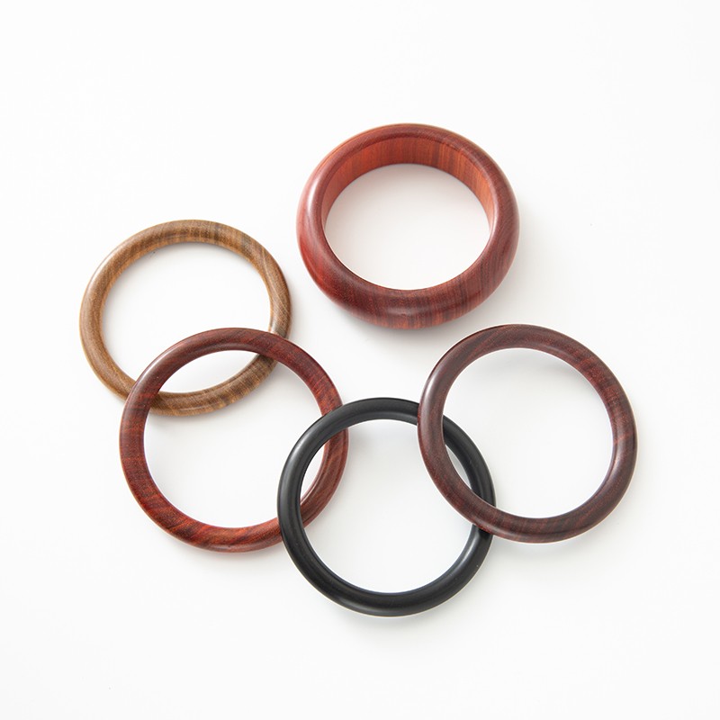 Small-leaf red sandalwood, blood sandalwood and green sandalwood 1.0 wooden bracelet, suitable for both men and women detail image 3