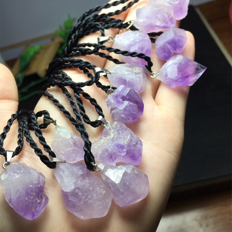 The bright crystal jewelry, a natural raw mineral amethyst pendant necklace, is beautiful in color, fresh and clean, simple and elegant detail image 4