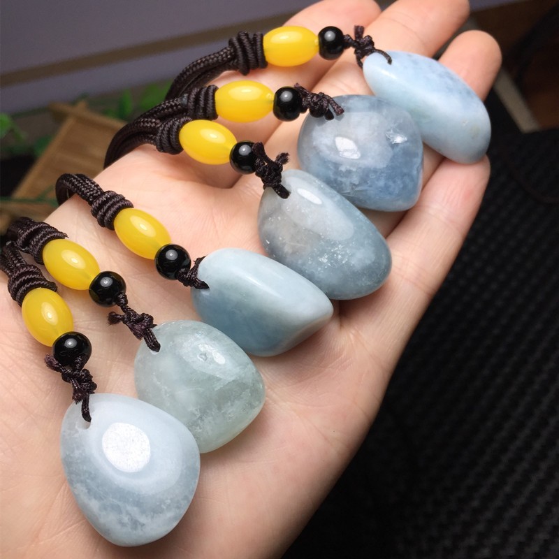 The bright crystal jewelry natural aquamarine pendant necklace has a beautiful color, is fresh and clean, simple and elegant, and looks great when worn!! detail image 1