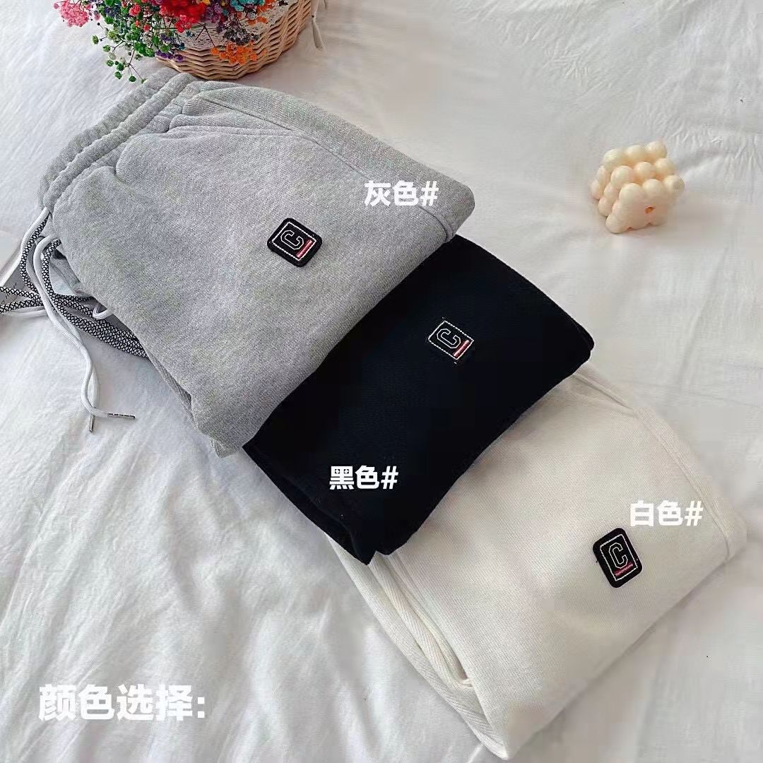 Autumn loose, casual and versatile sweatpants, sporty Korean-style long pants Application Scenario