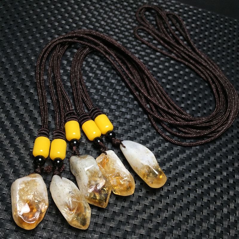 The bright crystal jewelry natural crystal pendant necklace has a beautiful color, is fresh and clean, simple and elegant, and has a great wearing effect!! details Picture