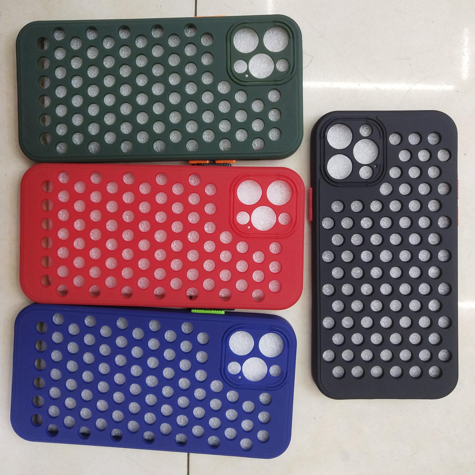 Two-color button vulnerability mobile phone soft shell