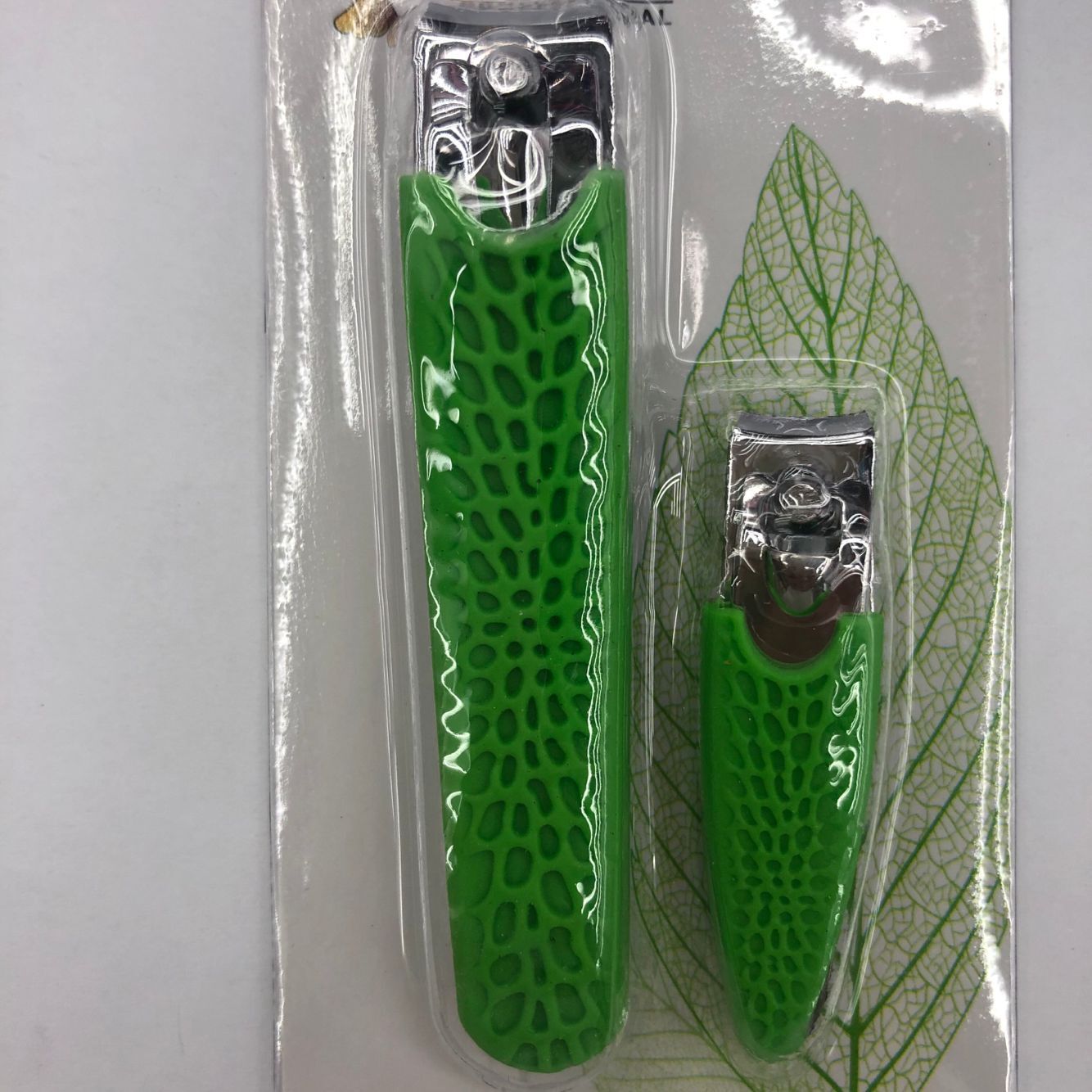 A set of two nail clippers, one large and one small, for nail trimming Specification image
