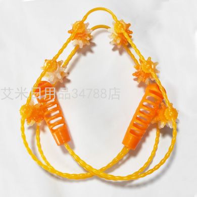 塑料按摩器双色拉背滚轮背部按摩器手动拉背拉轮白底实物图