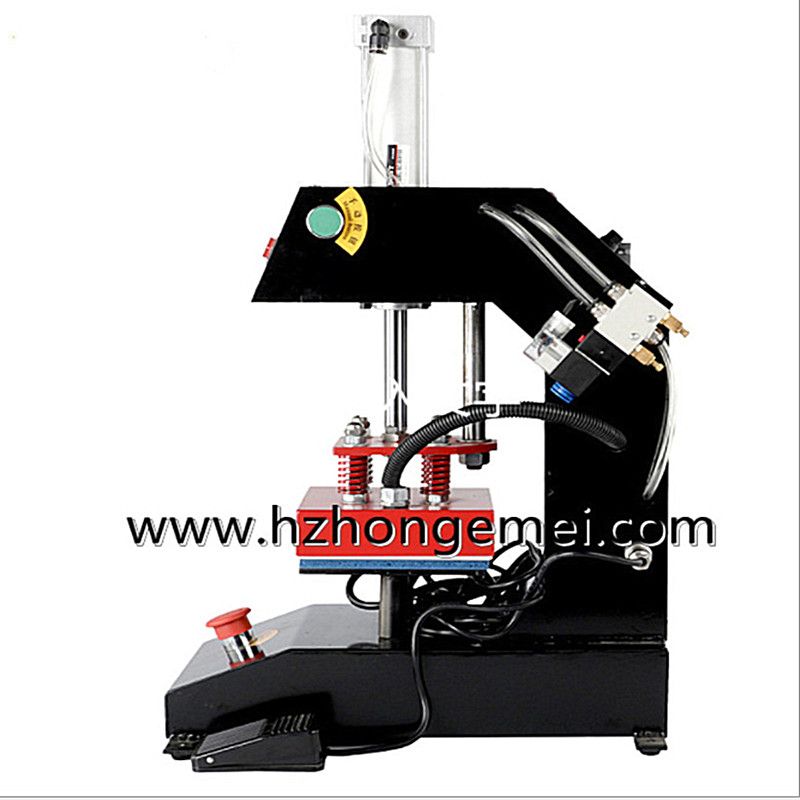 CE-30 pneumatic hot stamping machine, 15x15 pneumatic hot stamping machine, heat transfer and pressure hot stamping machine, water-washed clothing label hot stamping machine Application Scenario