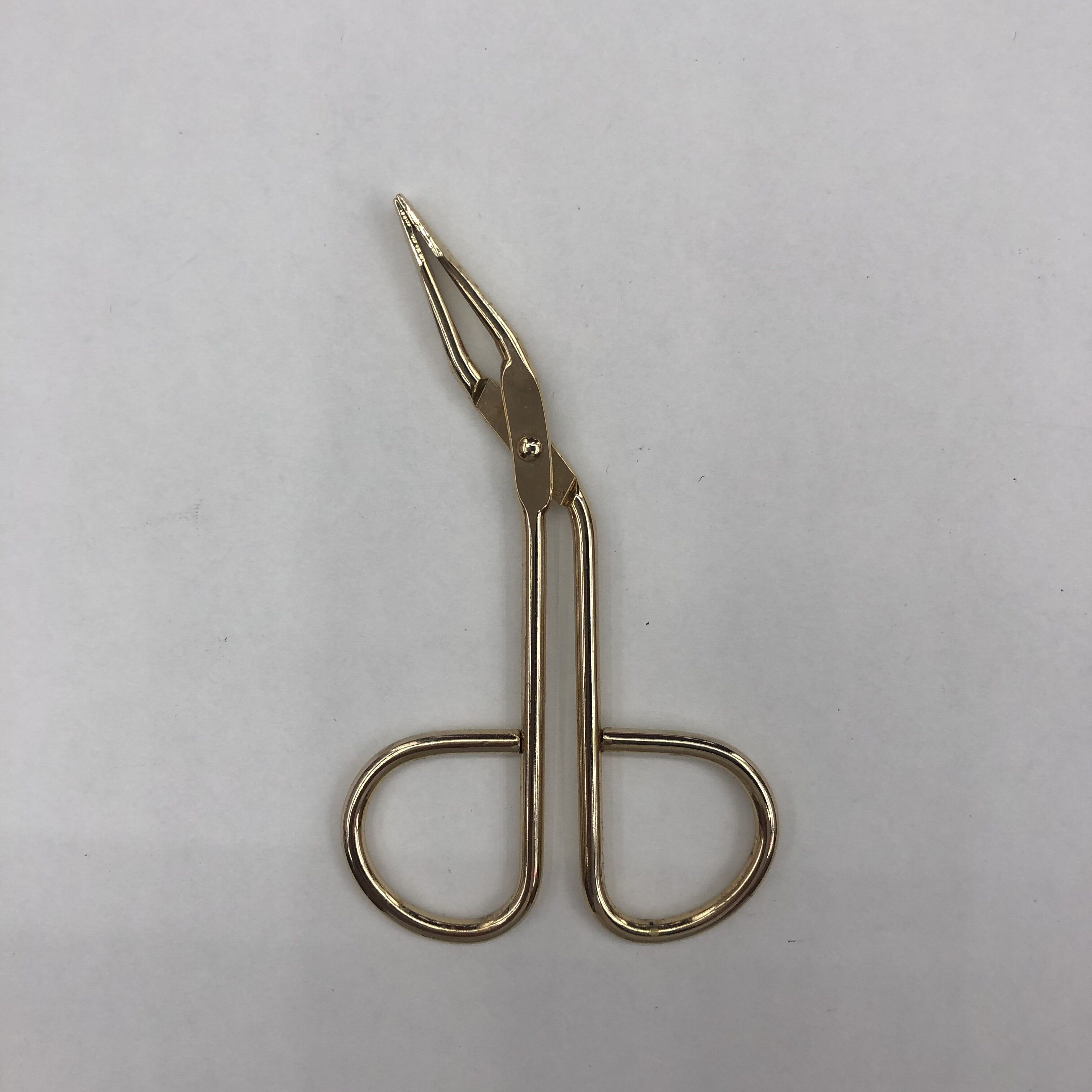 AAAK's new high-end, exquisite and multi-functional eyebrow tongs and eyebrow clamps are professional eyebrow shaping and plucking tools for makeup and beauty details Picture