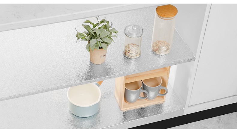Small square anti-oil fume stickers, kitchen anti-splash stickers, self-adhesive aluminum foil contact paper, waterproof and heat-resistant wallpaper stickers, suitable for kitchen drawer linings, shelf linings, countertops and stoves, 3m*60cm detail image 3