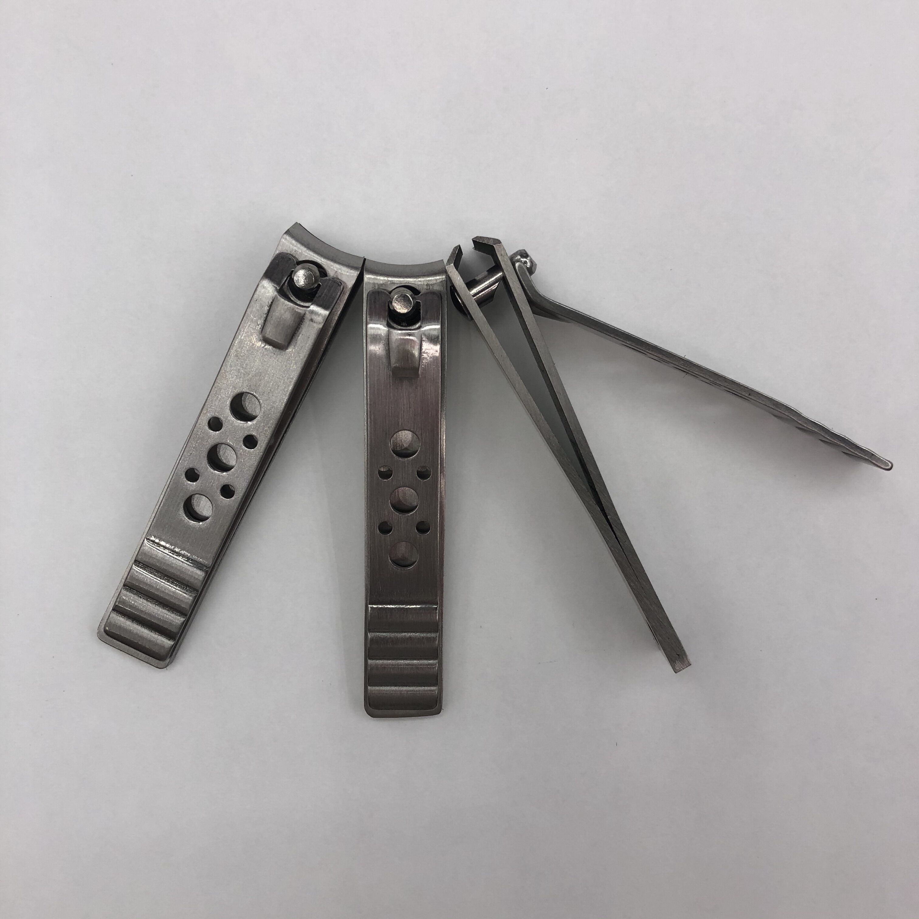 Anny Nail clippers, large stainless steel nail clippers, portable toenail scissors for adults, nail and onychomycosis scissors Application Scenario