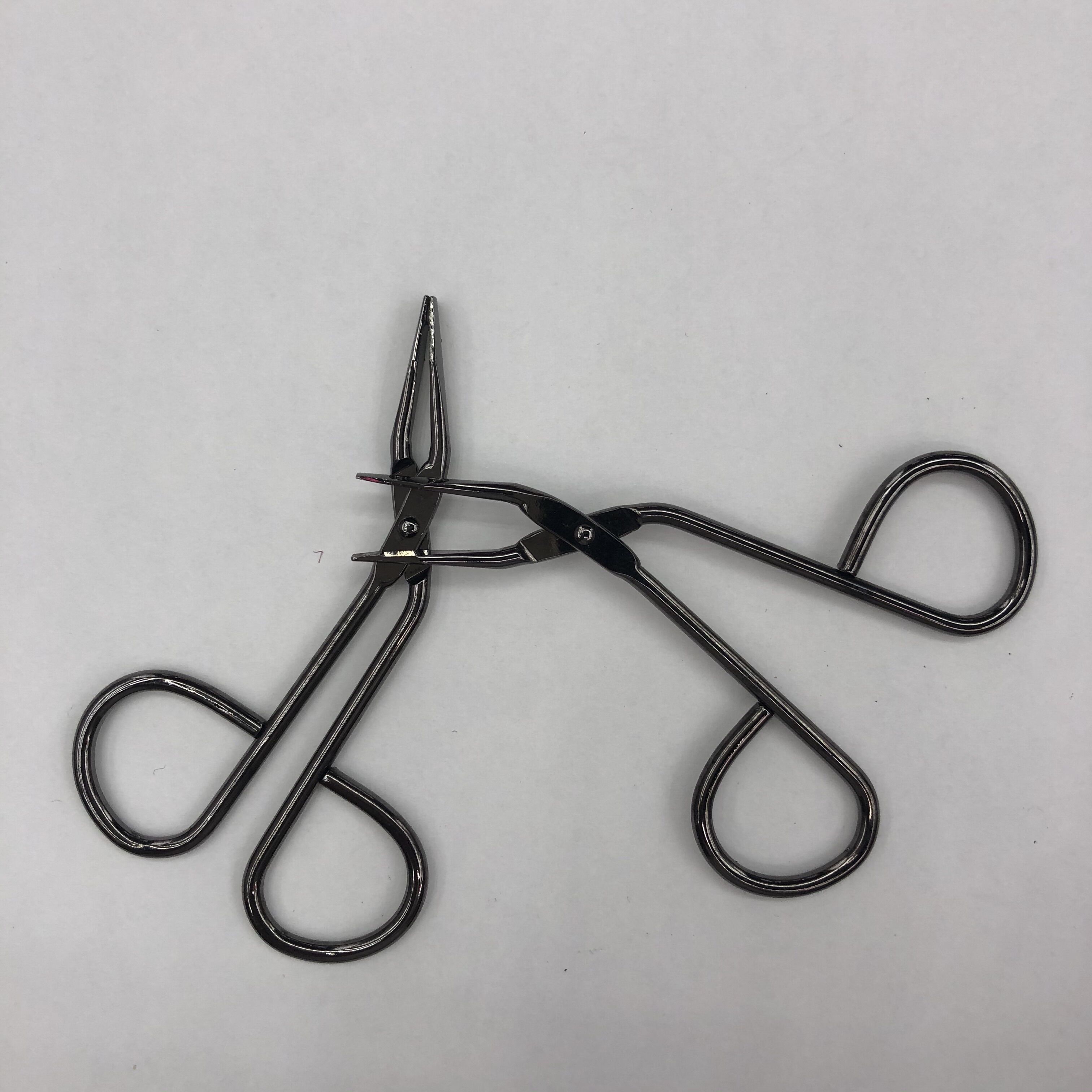 AAAQ new advanced exquisite multi-functional elbow eyebrow pliers eyebrow clip professional eyebrow trimming eyebrow clip makeup beauty tools details Picture