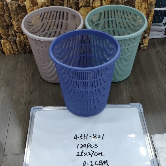 无盖垃圾桶