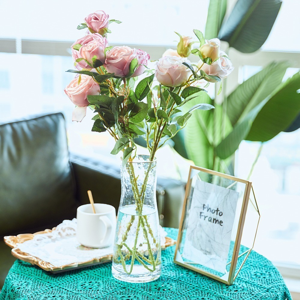 Wholesale and retail of 3-head imperial rose artificial flowers, artificial rose for dining tables, artificial flowers for rural soft furnishings, and silk flowers detail image 13