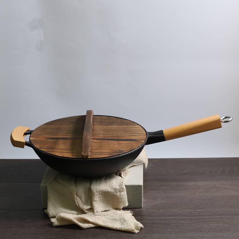 Cast Iron Wok With Uncoated Wood Lid Application Scenario