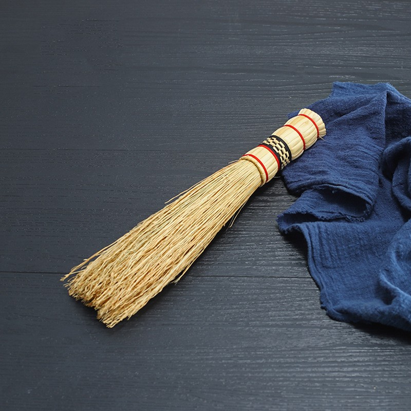 Natural Straw Wok Brush Wok Cleaning Brush full figure