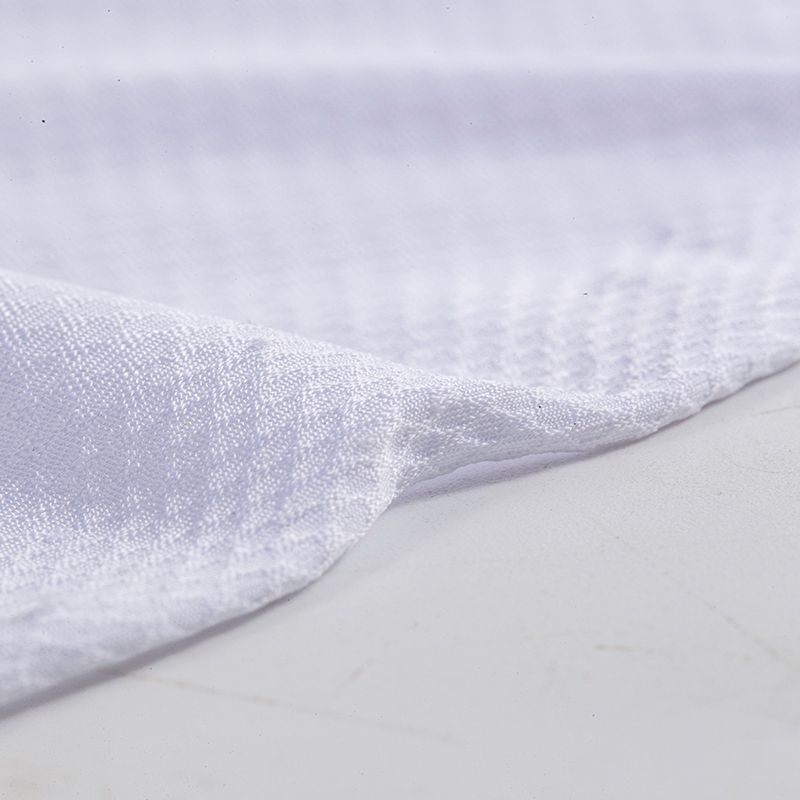75D/72F soft, smooth, healthy, skin-friendly, finely crafted, comfortable, breathable, quick-drying, fashionable and classic sporty lining fabric Application Scenario