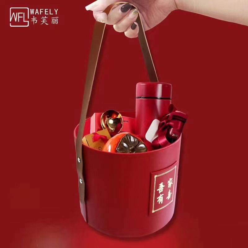 维那 圆形手提皮质抱抱桶情人节花盒鲜花花束包装盒婚庆生日伴手礼礼盒礼喜盒礼品盒121PZ