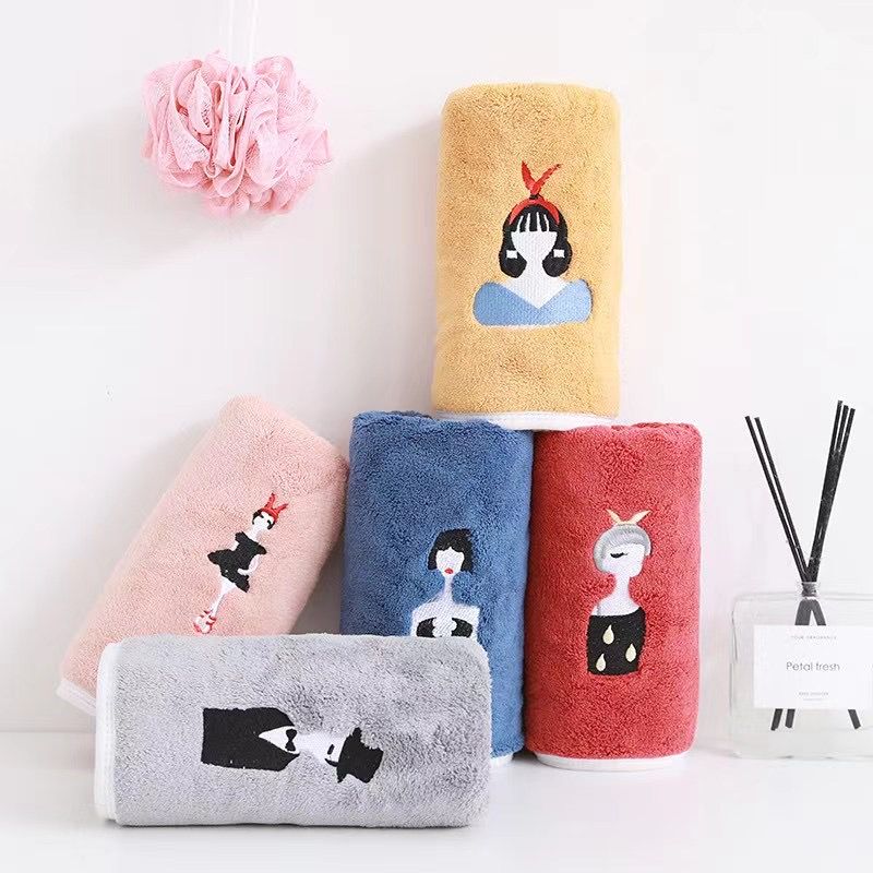 Yiwu quality QINGCHEN fashionable couple wedding gifts, beautiful fairy tale instant absorbent towels, bath towels and set towels Application Scenario