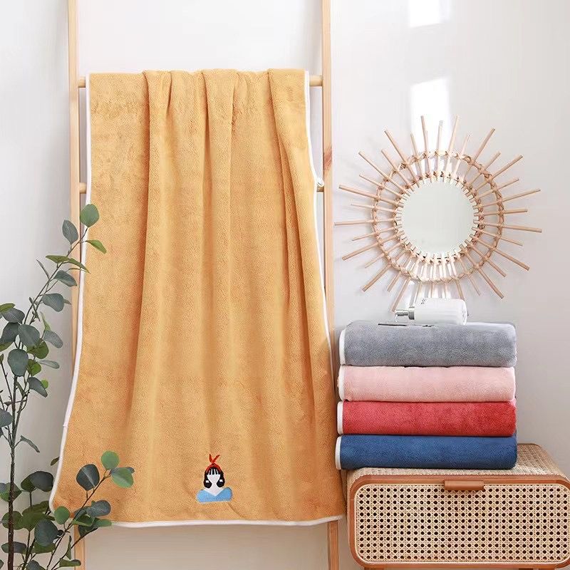 Yiwu quality QINGCHEN fashionable couple wedding gifts, beautiful fairy tale instant absorbent towels, bath towels and set towels details Picture