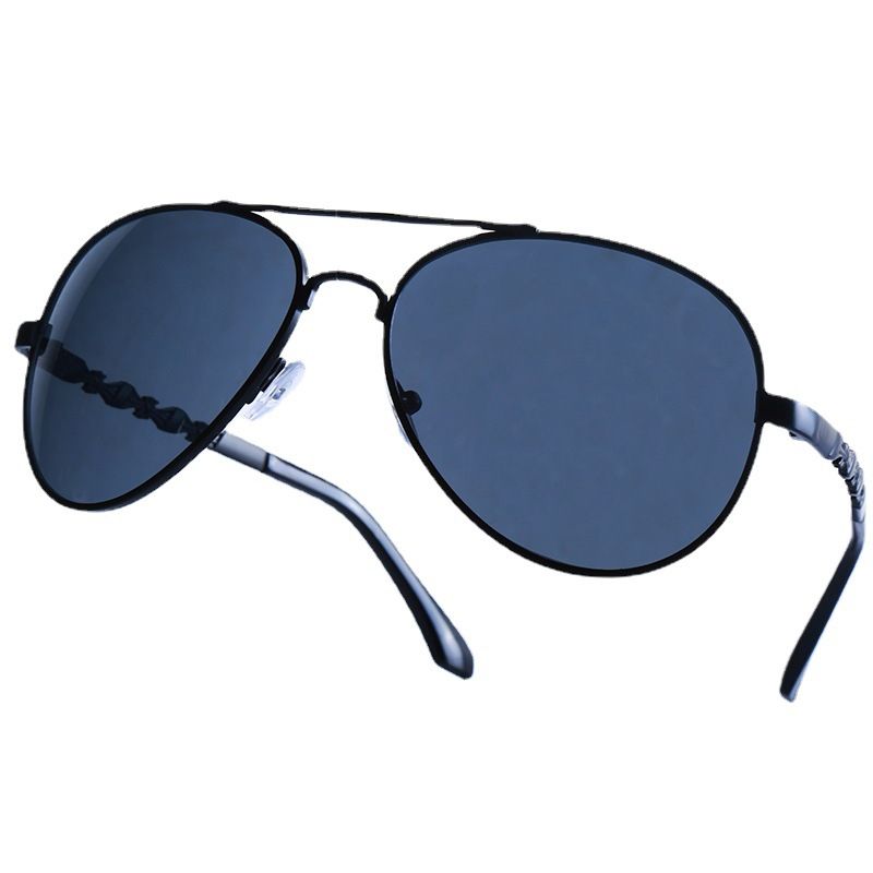 Creative Christmas gifts, men's belts, glasses, watches, alloy keychains, gift sets, factory direct sales Item Picture