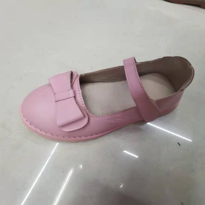 批发百搭舒适软底休闲鞋中大童透气鞋子新款潮鞋女童皮鞋1