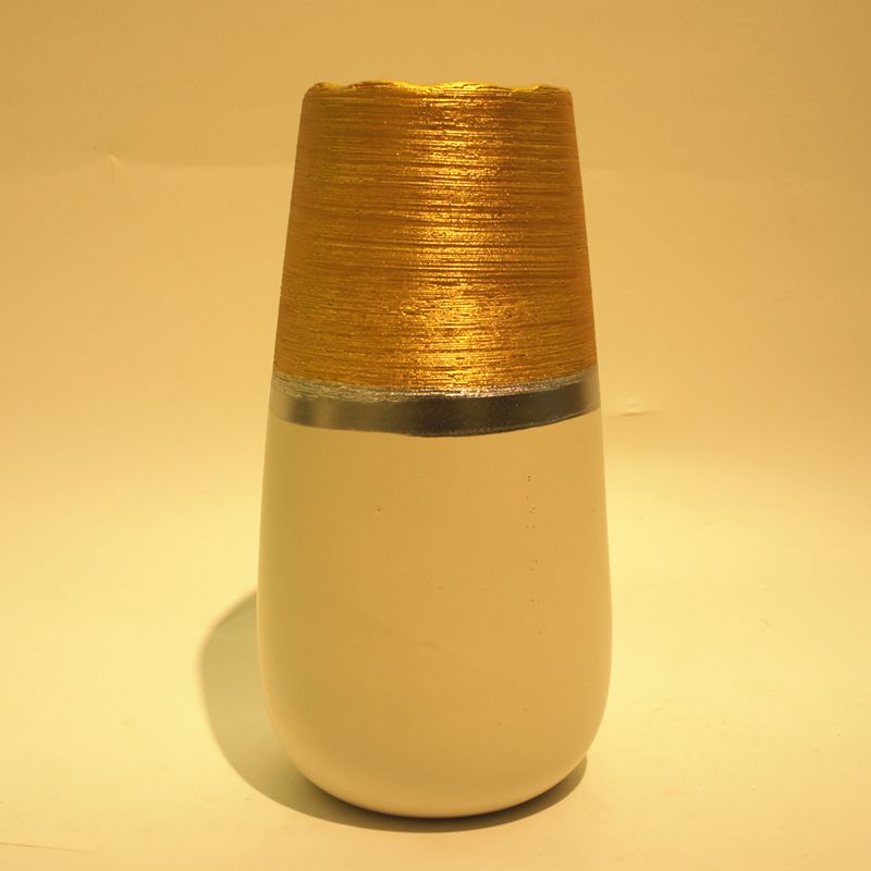 New American ceramic vase three-piece creative hotel soft decoration pieces hand-painted ceramic dry vase process 02 Application Scenario