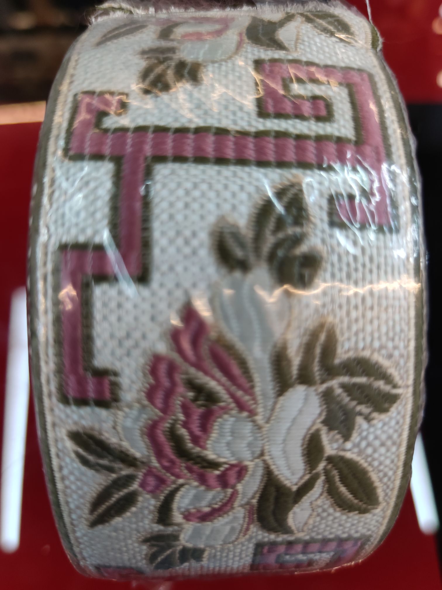 Manufacturers Direct Wholesale Retail Non-Woven Embroidery High-Grade Lace Yiwu Good Goods details Picture