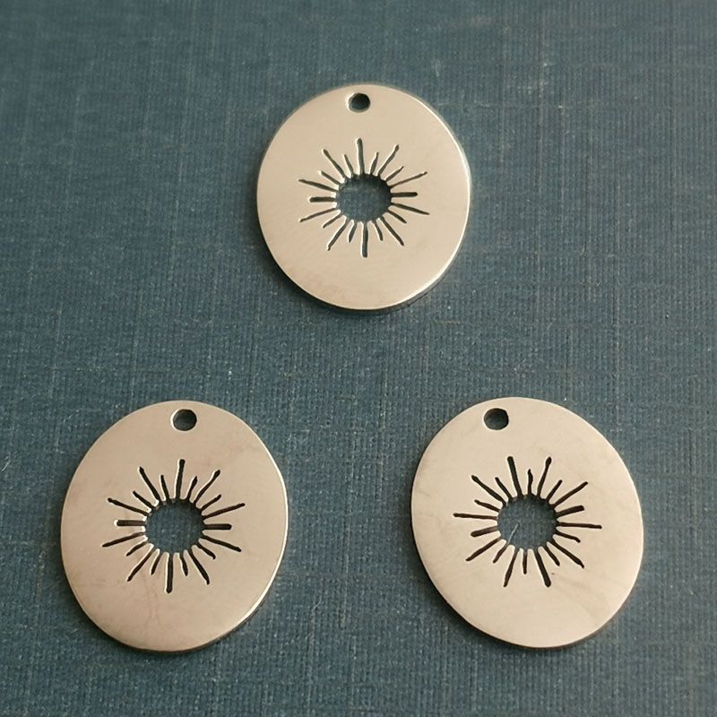 Titanium steel little Sun pendant necklace bracelet pendant accessories diy jewelry handmade materials wholesale