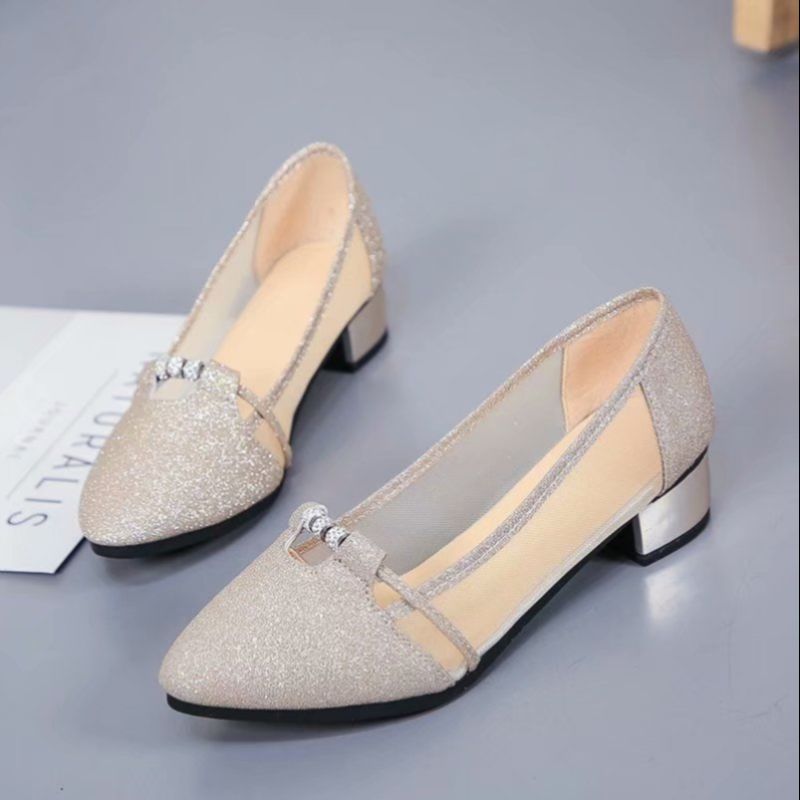 صندل نسائي بكوري شبكي مطرز بالكريستال بكعب متوسط سميك كاجوال